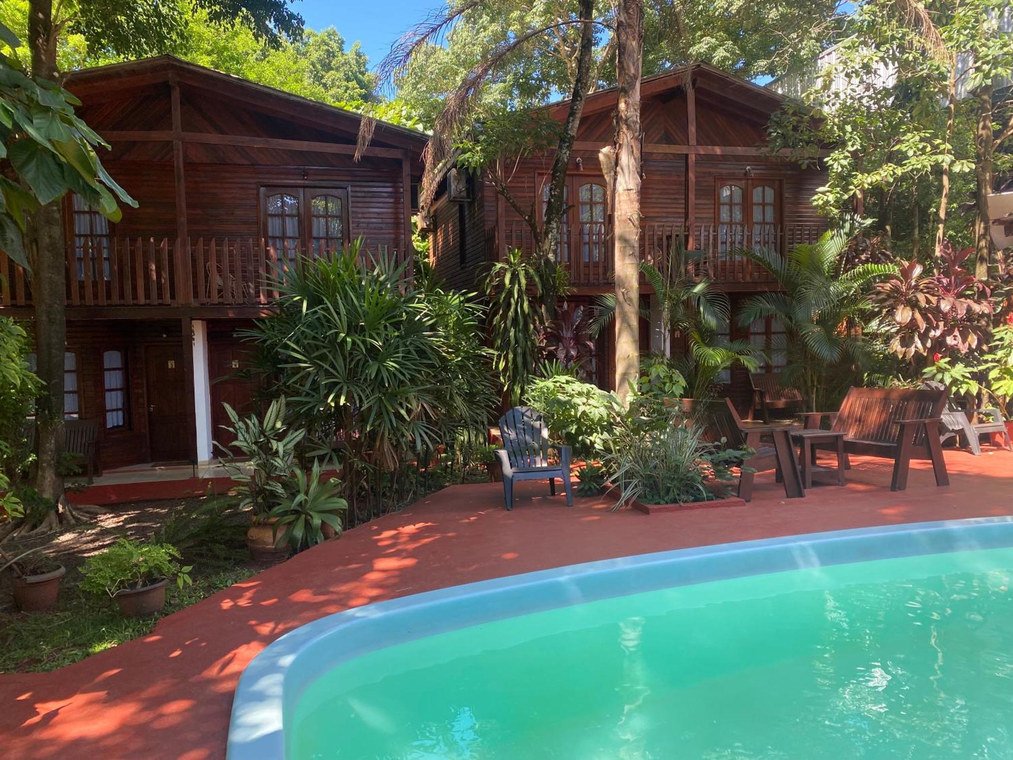 El Pindo Iguazu Apart otel Puerto Iguazú Dış mekan fotoğraf